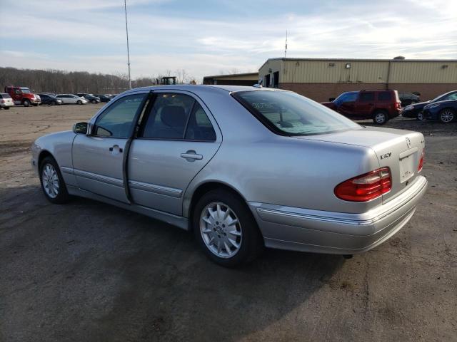 Photo 2 from auction – 2001 MERCEDES-BENZ E 320 4MAT with VIN WDBJF82J31X049918