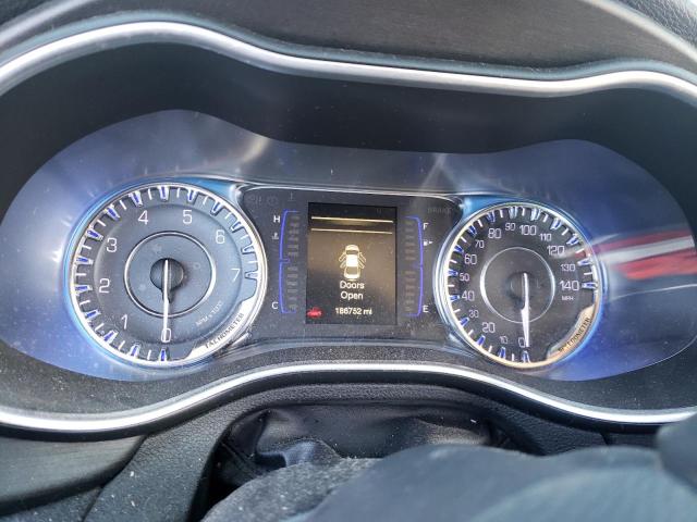 Photo 9 from auction – 2016 CHRYSLER 200 LIMITE with VIN 1C3CCCABXGN154738