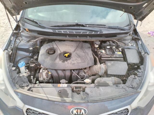 Photo 11 from auction – 2016 KIA FORTE LX with VIN KNAFK4A65G5554126