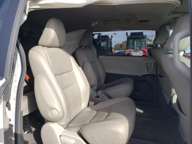 Photo 11 from auction – 2015 TOYOTA SIENNA XLE with VIN 5TDDK3DC4FS102294