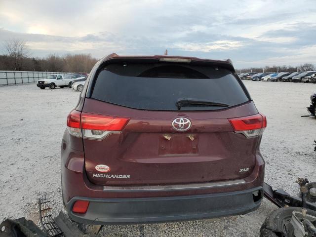 Photo 6 from auction – 2018 TOYOTA HIGHLANDER with VIN 5TDKZRFH5JS286362