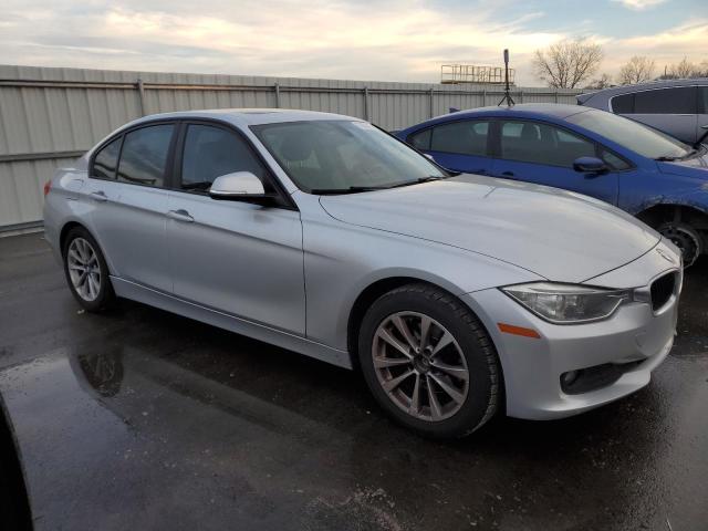 Photo 4 from auction – 2014 BMW 320 I XDRI with VIN WBA3C3C54EF987054