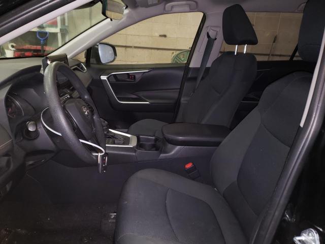 Photo 7 from auction – 2019 TOYOTA RAV4 LE with VIN JTMG1RFV5KD032571