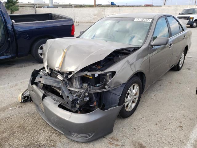 TOYOTA CAMRY LE 2005 with VIN 4T1BF32K85U604463 - Photo from auction