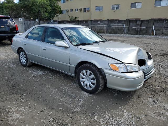Photo 4 from auction – 2001 TOYOTA CAMRY CE with VIN 4T1BG22K71U047689