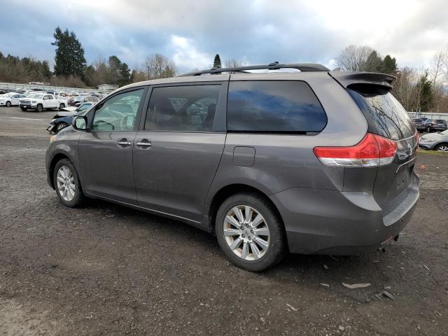 Photo 2 from auction – 2011 TOYOTA SIENNA XLE with VIN 5TDDK3DCXBS029975