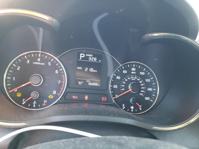 Photo 9 from auction – 2018 KIA FORTE LX with VIN 3KPFK4A71JE258320