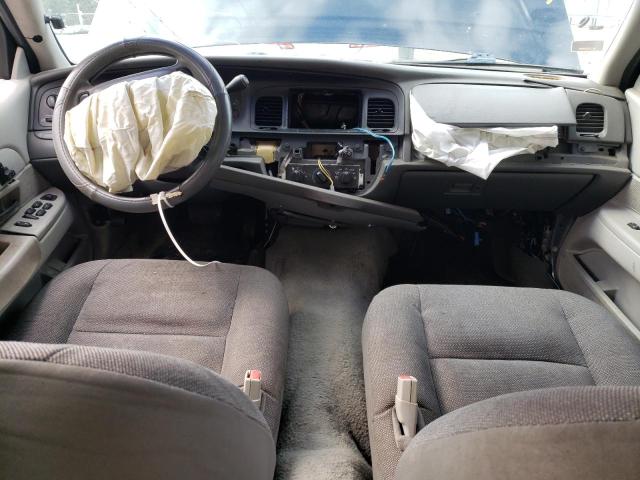 Photo 8 from auction – 2004 FORD CROWN VICT with VIN 2FAHP71W54X160625