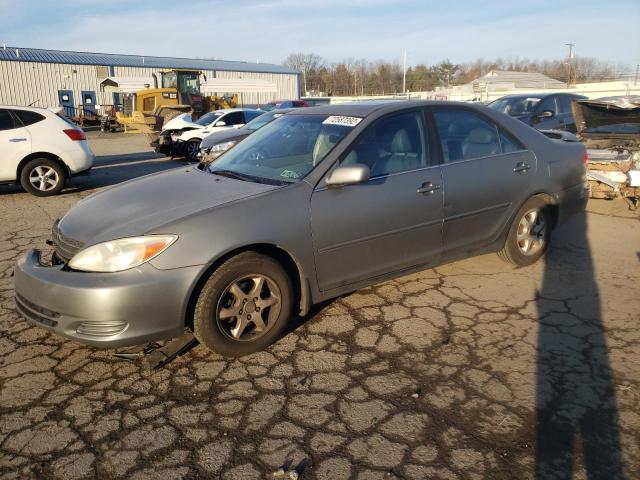 TOYOTA CAMRY LE 2003 with VIN 4T1BE32KX3U765302 - Photo from auction
