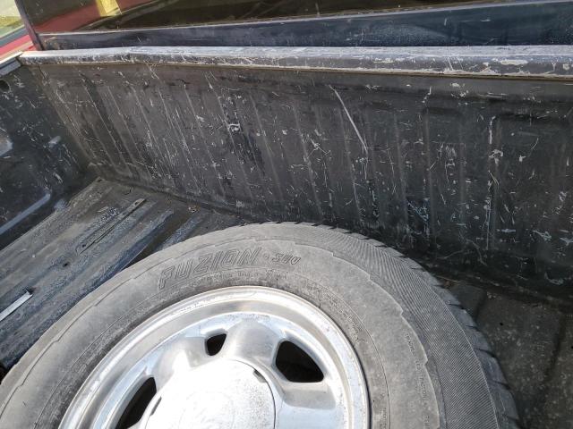 Photo 10 from auction – 2000 CHEVROLET SILVERADO with VIN 1GCEC14W9YE117978