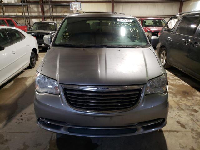Photo 5 from auction – 2016 CHRYSLER TOWN & COU with VIN 2C4RC1BG4GR156461