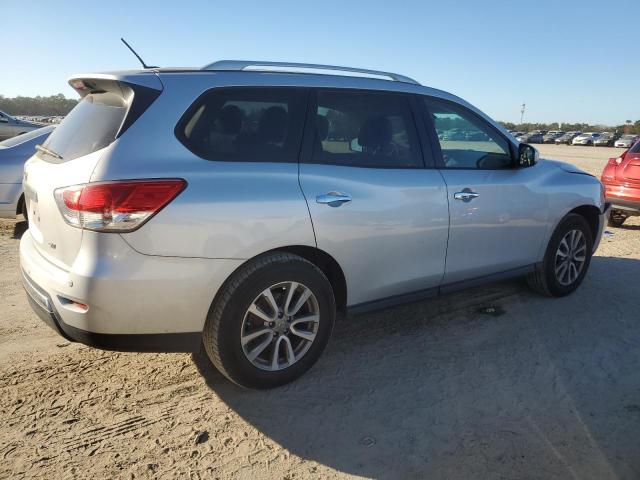 Photo 3 from auction – 2015 NISSAN PATHFINDER with VIN 5N1AR2MN4FC622132