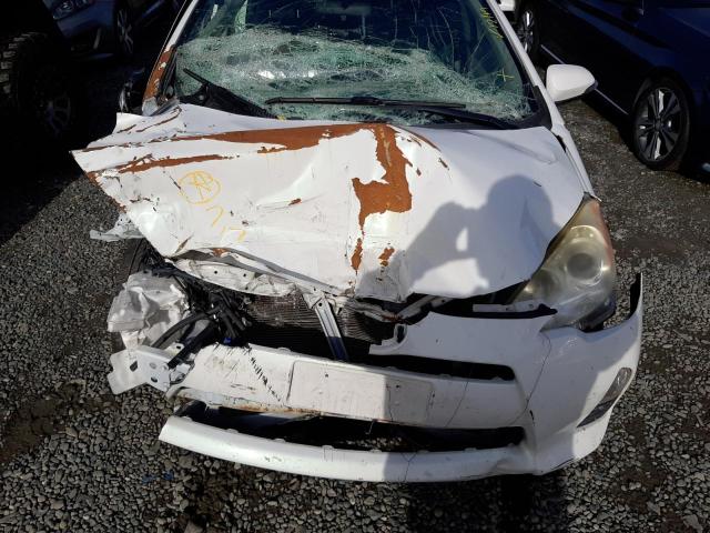Zdjęcie 11 z aukcji – 2012 TOYOTA PRIUS C z VIN JTDKDTB31C1508563