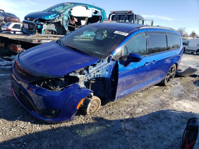 CHRYSLER PACIFICA T 2018 with VIN 2C4RC1EG0JR338077 - Photo from auction