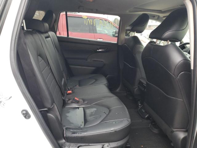 Photo 11 from auction – 2022 TOYOTA HIGHLANDER with VIN 5TDGZRBH6NS196896