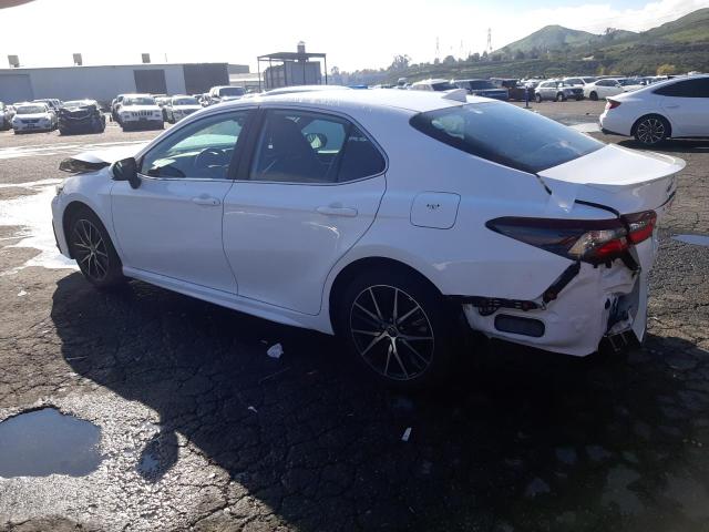 Photo 2 from auction – 2022 TOYOTA CAMRY SE with VIN 4T1G11AK4NU645201