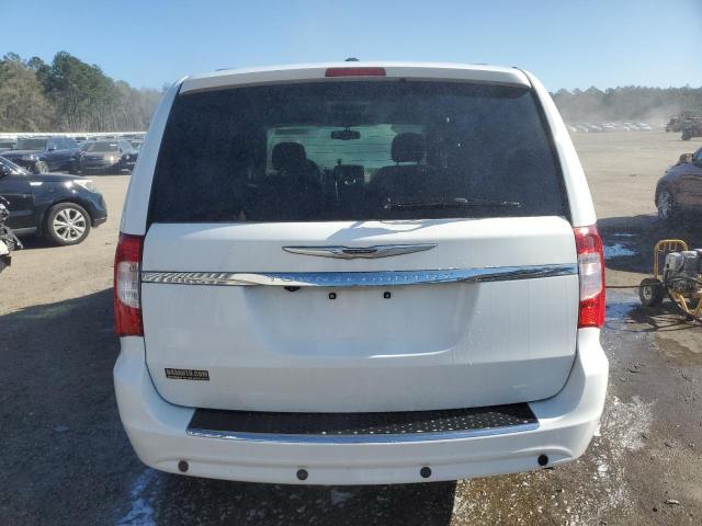 Photo 6 from auction – 2015 CHRYSLER TOWN & COU with VIN 2C4RC1BG0FR676039