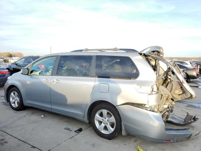Photo 2 from auction – 2014 TOYOTA SIENNA LE with VIN 5TDKK3DC4ES432880