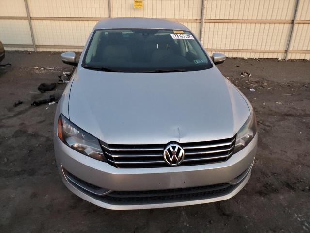 Photo 5 from auction – 2014 VOLKSWAGEN PASSAT S with VIN 1VWAT7A32EC070258