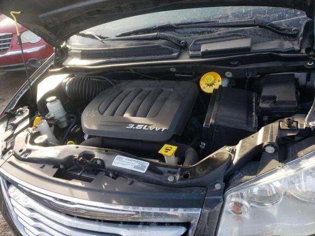 Photo 11 from auction – 2016 CHRYSLER TOWN & COU with VIN 2C4RC1BG5GR254852