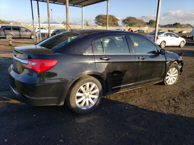 Photo 3 from auction – 2013 CHRYSLER 200 TOURIN with VIN 1C3CCBBG4DN573393