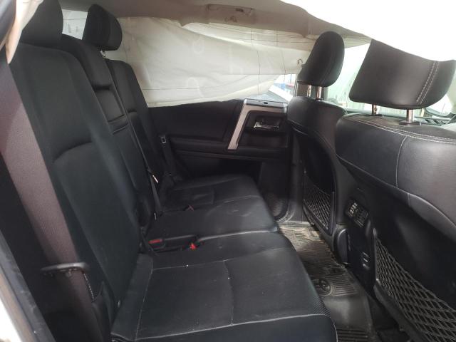 Photo 11 from auction – 2019 TOYOTA 4RUNNER SR with VIN JTEBU5JR4K5662852