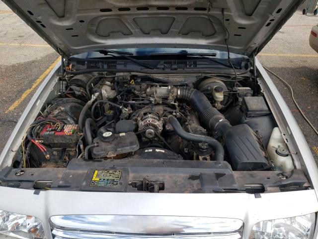 Photo 11 from auction – 2004 FORD CROWN VICT with VIN 2FAHP71W54X160625
