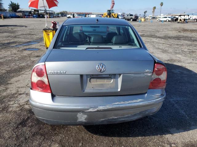 Photo 6 from auction – 2001 VOLKSWAGEN PASSAT GLX with VIN WVWRH63B01P143832