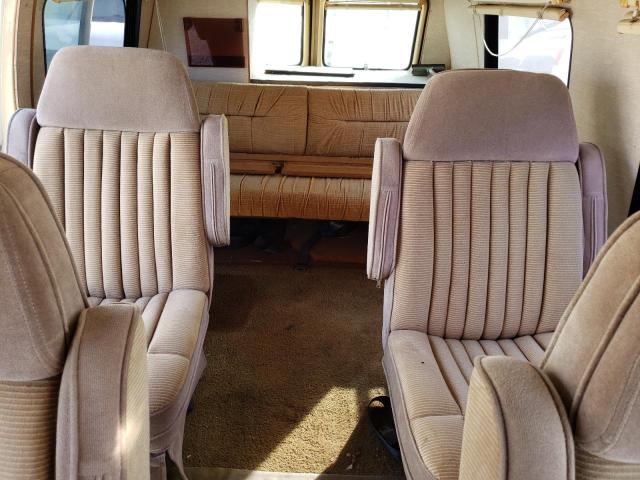 Photo 10 from auction – 1983 CHEVROLET G20 with VIN 1GBEG25F7D7182839