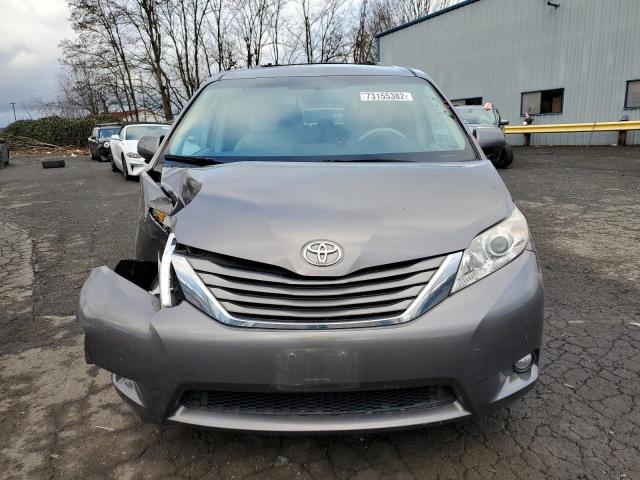 Photo 5 from auction – 2011 TOYOTA SIENNA XLE with VIN 5TDDK3DCXBS029975