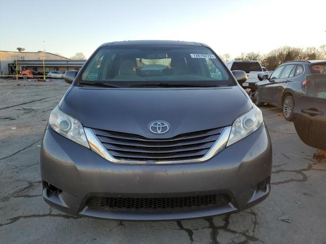 Photo 5 from auction – 2017 TOYOTA SIENNA LE with VIN 5TDKZ3DC2HS855795