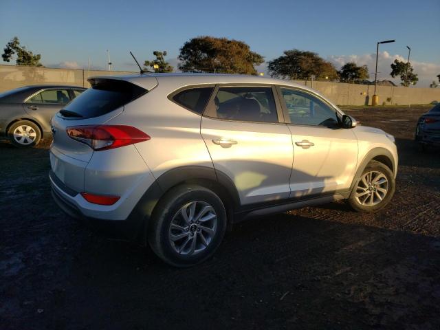 Photo 3 from auction – 2017 HYUNDAI TUCSON SE with VIN KM8J23A47HU376504