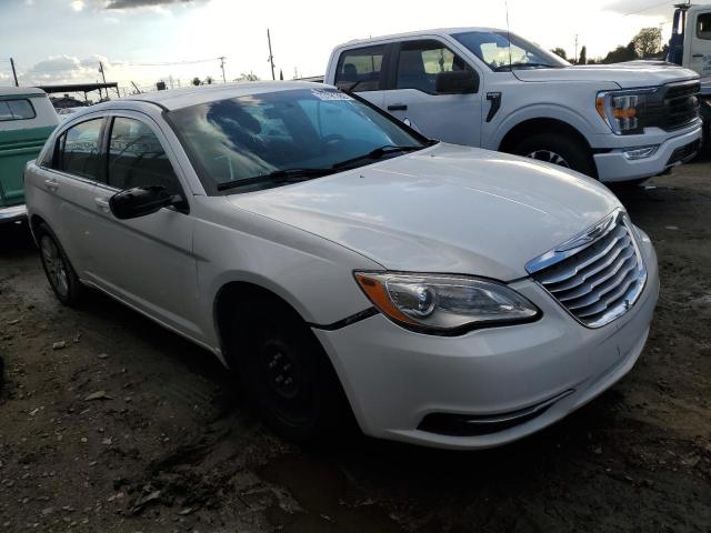Photo 4 from auction – 2014 CHRYSLER 200 LX with VIN 1C3CCBAB7EN142070