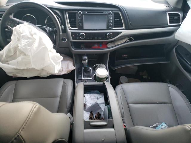 Photo 8 from auction – 2016 TOYOTA HIGHLANDER with VIN 5TDJKRFH3GS248704