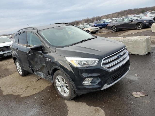 Photo 4 from auction – 2017 FORD ESCAPE SE with VIN 1FMCU0GD5HUA16432
