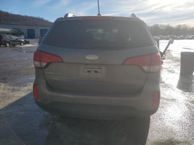 Photo 6 from auction – 2014 KIA SORENTO LX with VIN 5XYKTCA60EG530524