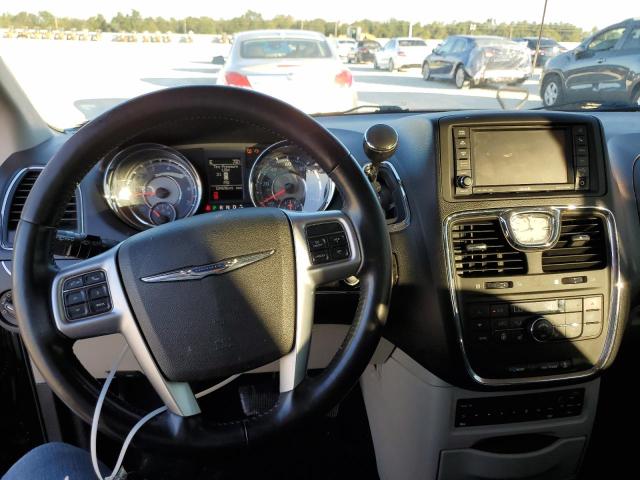 Photo 8 from auction – 2012 CHRYSLER TOWN & COU with VIN 2C4RC1CG2CR169654