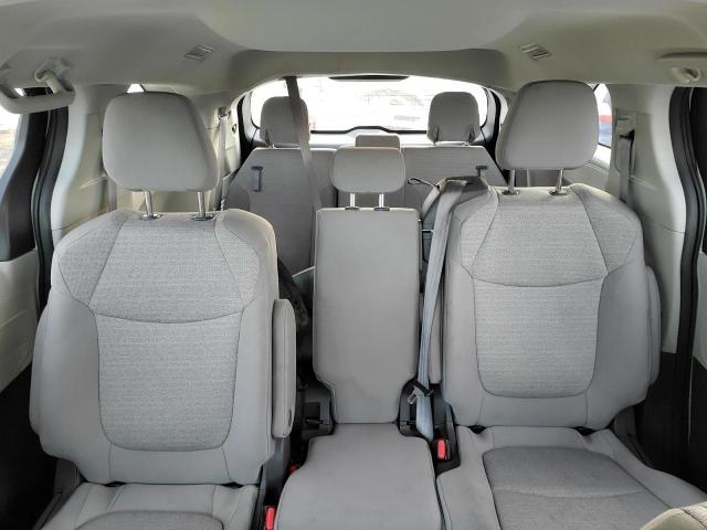 Photo 10 from auction – 2021 TOYOTA SIENNA LE with VIN 5TDKRKEC9MS043526