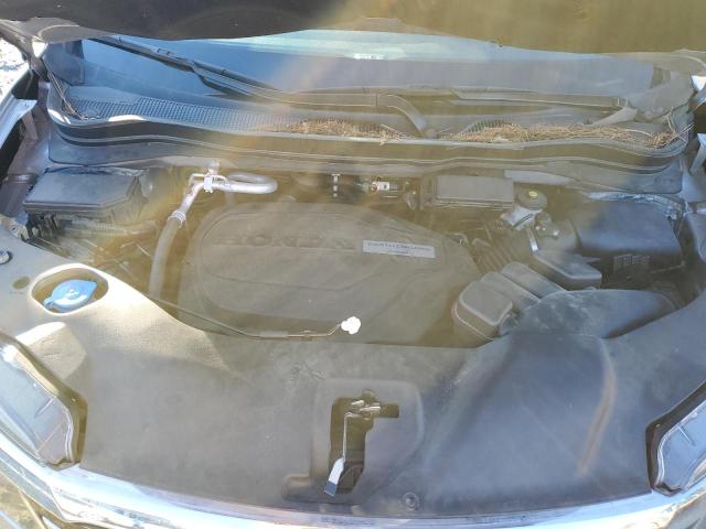 Photo 12 from auction – 2017 HONDA PILOT TOUR with VIN 5FNYF5H96HB027671