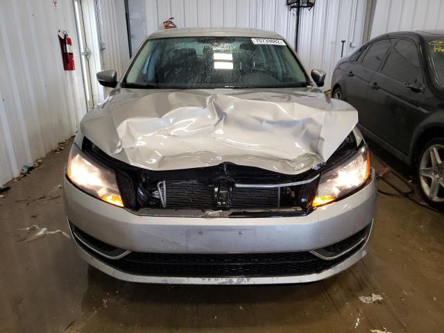 Photo 5 from auction – 2014 VOLKSWAGEN PASSAT S with VIN 1VWAT7A36EC077763