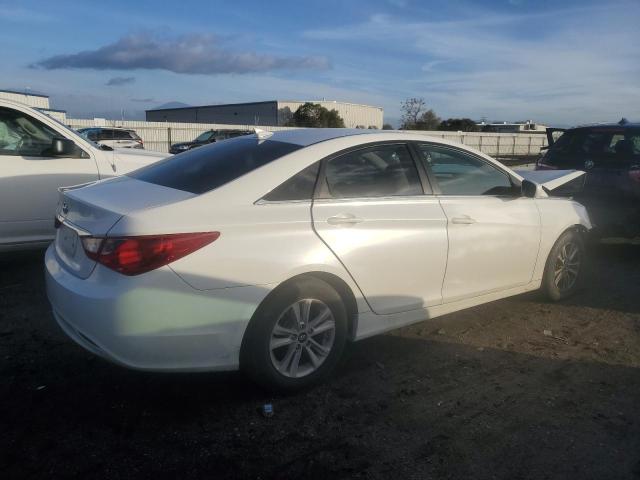 Photo 3 from auction – 2012 HYUNDAI SONATA GLS with VIN 5NPEB4AC8CH477217