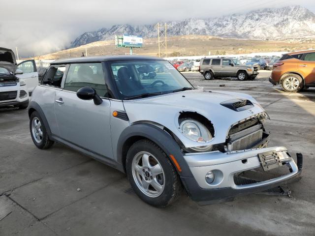 Photo 4 from auction – 2008 MINI COOPER with VIN WMWMF33568TU65799