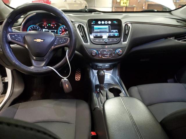 Photo 8 from auction – 2017 CHEVROLET MALIBU LT with VIN 1G1ZE5ST4HF162115