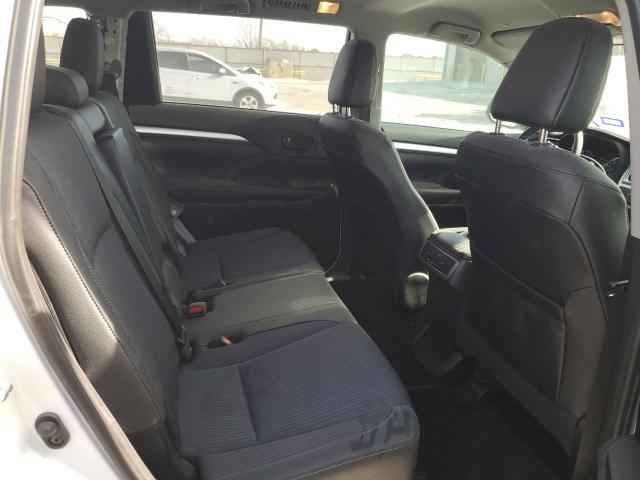 Photo 11 from auction – 2019 TOYOTA HIGHLANDER with VIN 5TDZZRFH8KS310850
