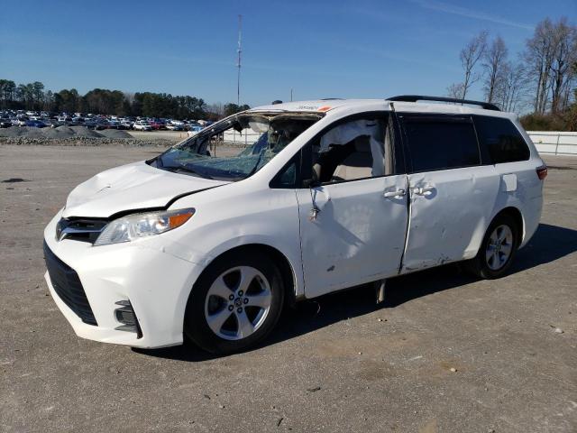 TOYOTA SIENNA LE 2018 with VIN 5TDKZ3DC7JS905483 - Photo from auction