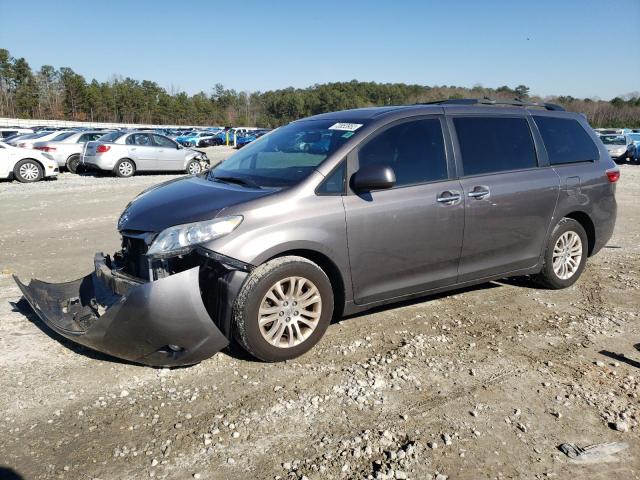 TOYOTA SIENNA XLE 2016 with VIN 5TDYK3DCXGS710372 - Photo from auction