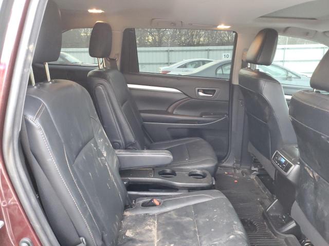 Photo 11 from auction – 2018 TOYOTA HIGHLANDER with VIN 5TDKZRFH5JS286362
