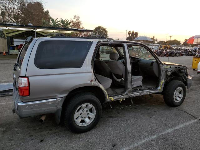 Photo 3 from auction – 2002 TOYOTA 4RUNNER SR with VIN JT3GN86R020227703