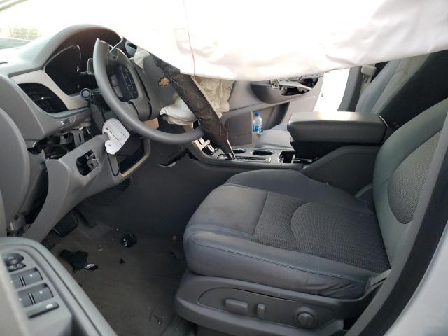 Photo 7 from auction – 2017 CHEVROLET TRAVERSE L with VIN 1GNKRFKD0HJ341395