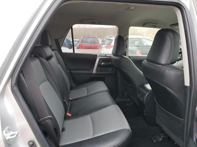 Photo 11 from auction – 2019 TOYOTA 4RUNNER SR with VIN JTEZU5JR6K5207533